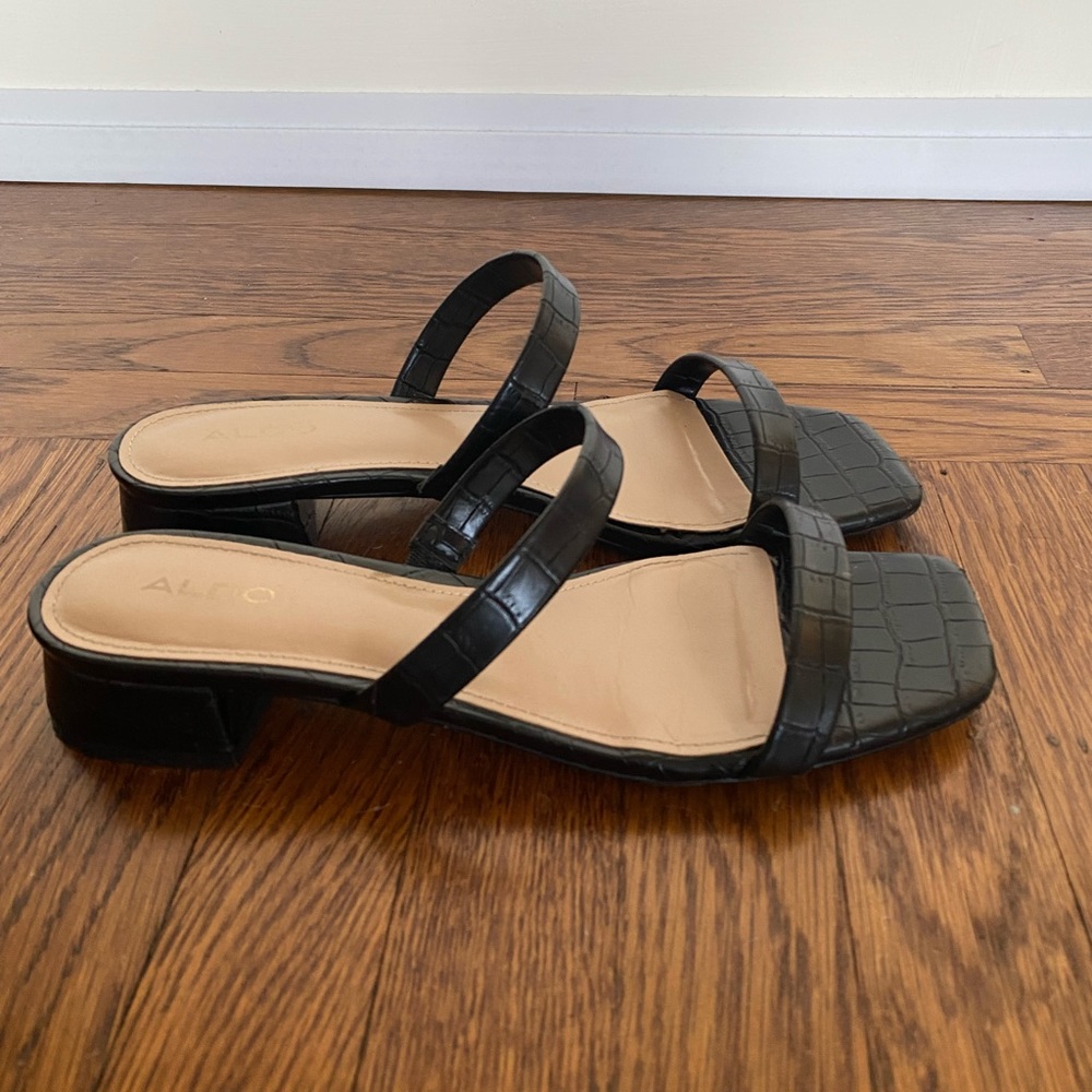Aldo Black Sandal Flats, Croc Print, size 8.5